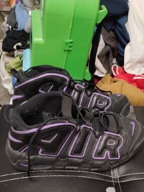 NIKE AIR MORE UP TEMPO 96 ACTION GRAPE DV1879-001 SIZE 10 EXCELLENT CONDITION